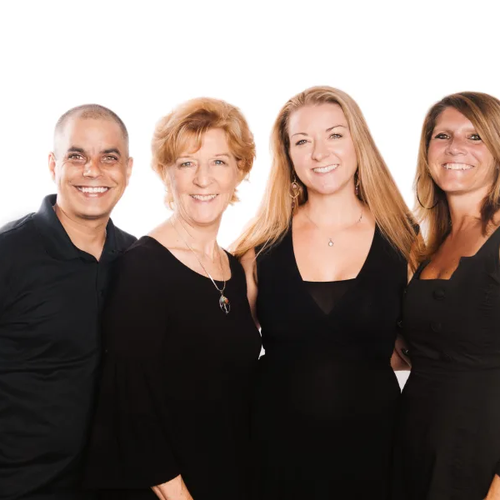 Nuno and Geneva Flooring team